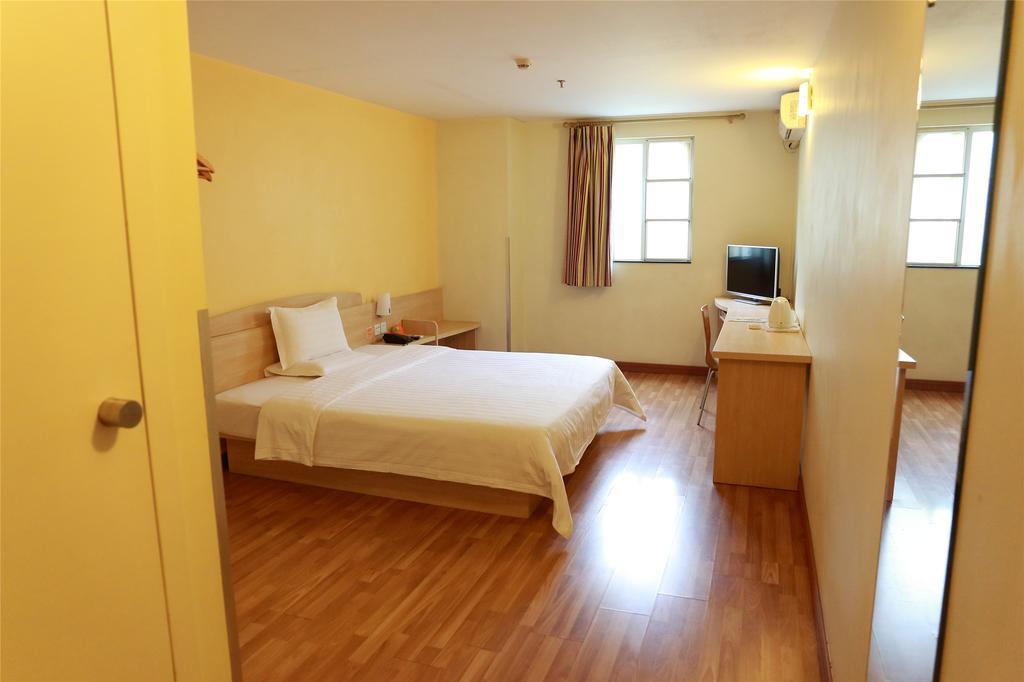 7Days Inn Guilin Railway Station Номер фото